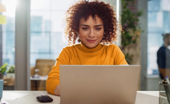 How to Leave a Job on a Positive Note: Professionalism, Networking, and Reputation